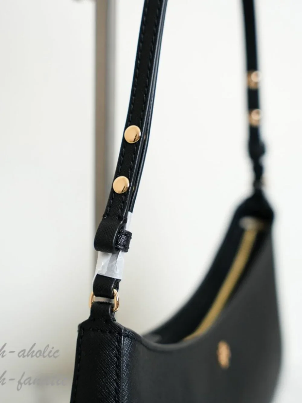 Tory Burch Emerson Saffiano Leather Adjustable Shoulder Bag Purse in Black NWT